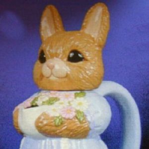 Bunny With Bouquet Teapot