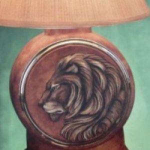 Lamp/Vase W/Lion Or Cheetah