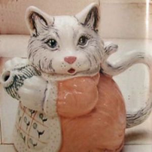 Kitty Teapot