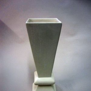 Tapered square vase with base