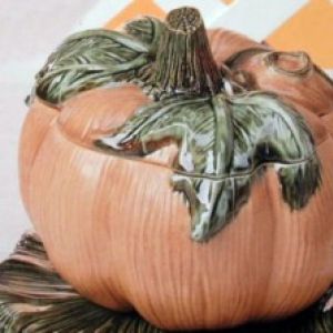 Pumpkin Bowl With Lid - small