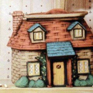 Wicker Cottage with lid